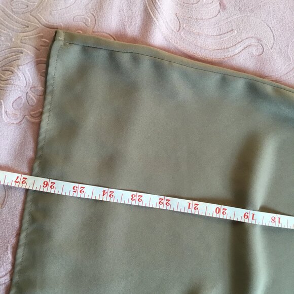 LOFT Women’s Sleeveless Top Blouse – Taupe with Black Shoulder Detail Size M - Picture 4 of 5